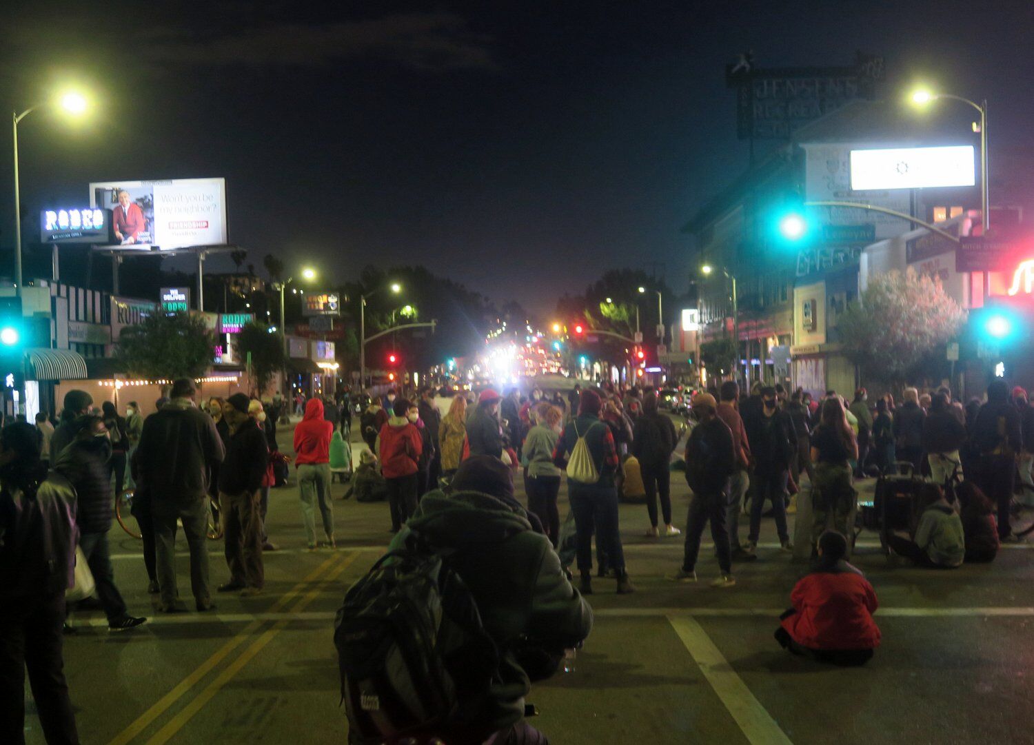 Police and protestor standoff in echo park